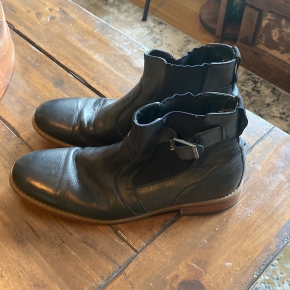 Florsheim Black Leather Belfast Buckle Strap Chelsea Ankle Boots Size 9 - Picture 6 of 13